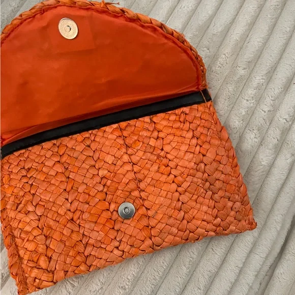 NWOT SHEIN Clutch - Picture 8 of 8